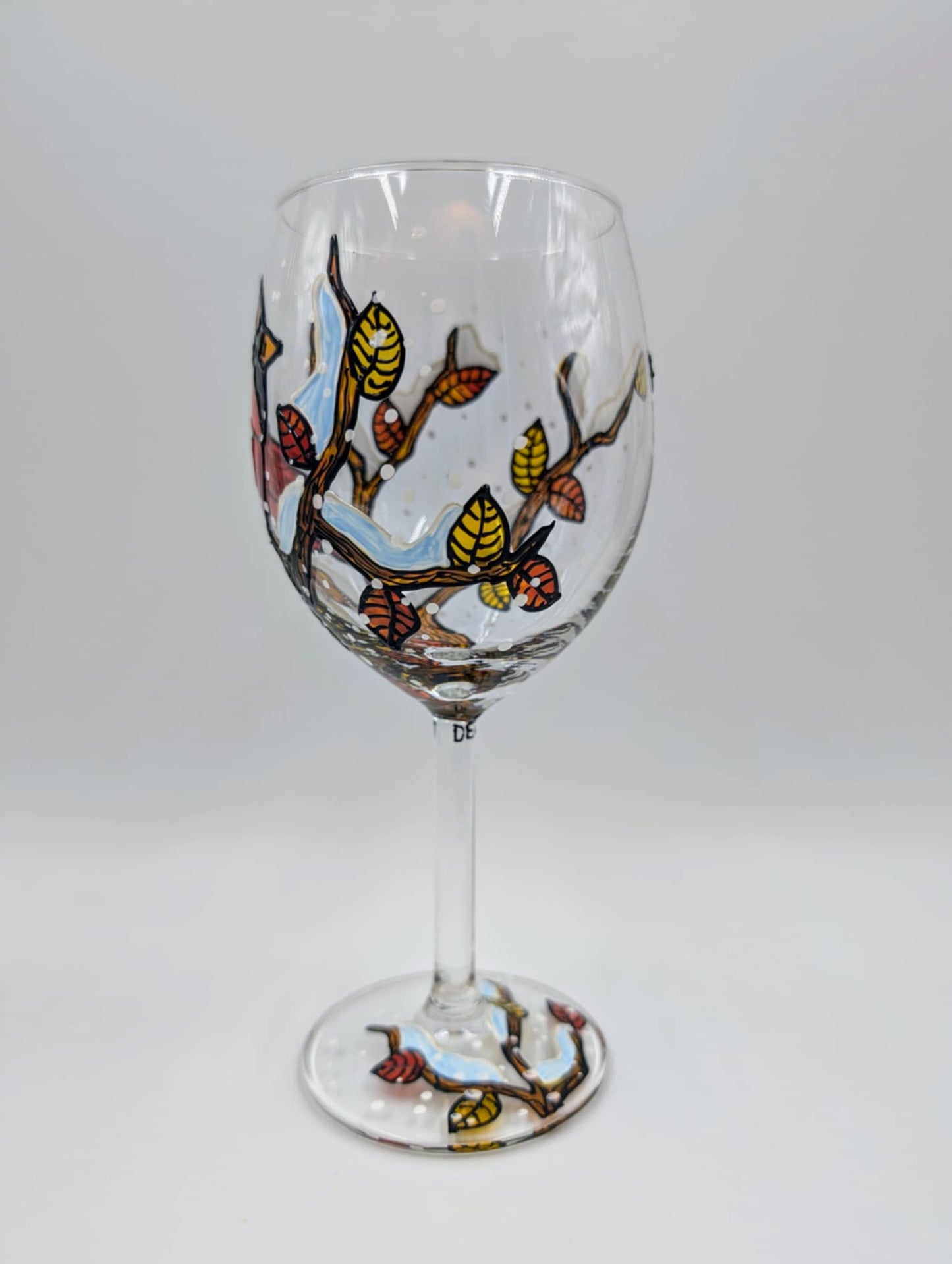 Coupe à vin cardinal hiver