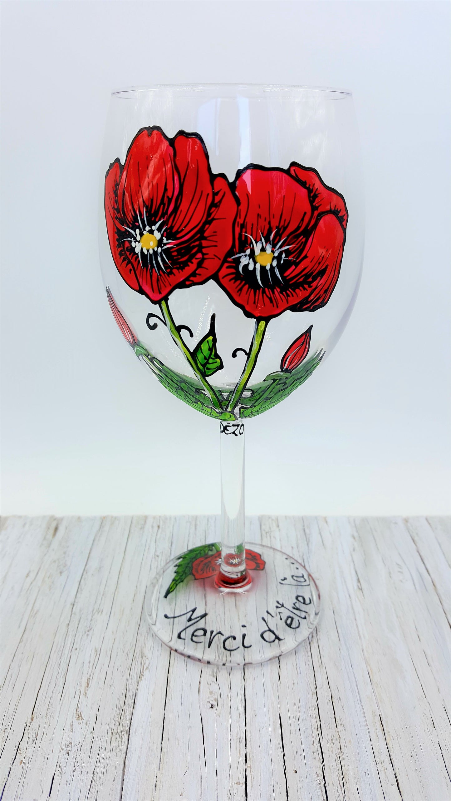 Coupe à vin coquelicots rouges