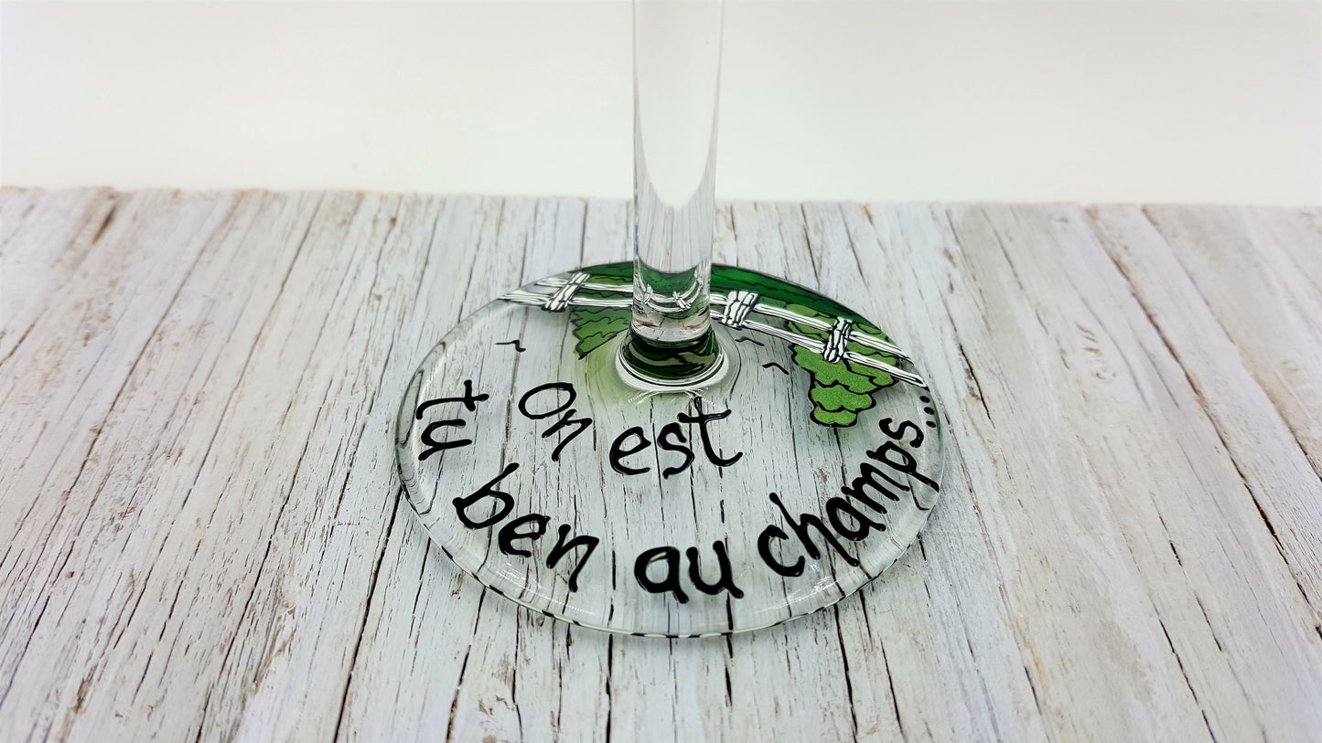 Coupe à vin tracteur bleu