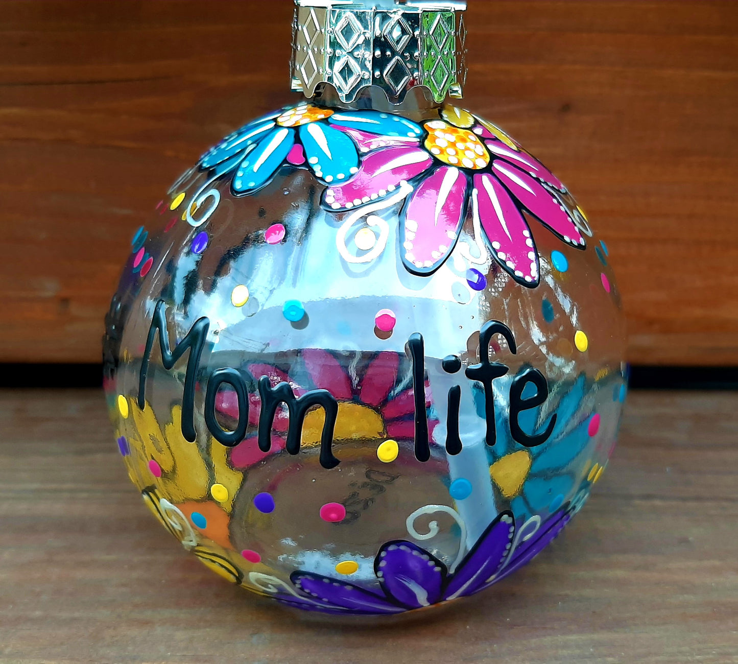 Boule cocktail "Mon drink de #Mom life" et fleurs