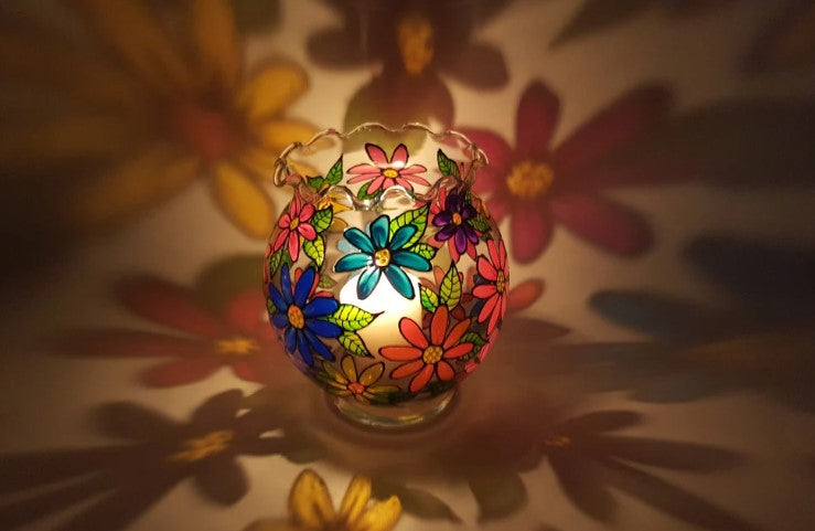 Chandelier frisé marguerites multicolores