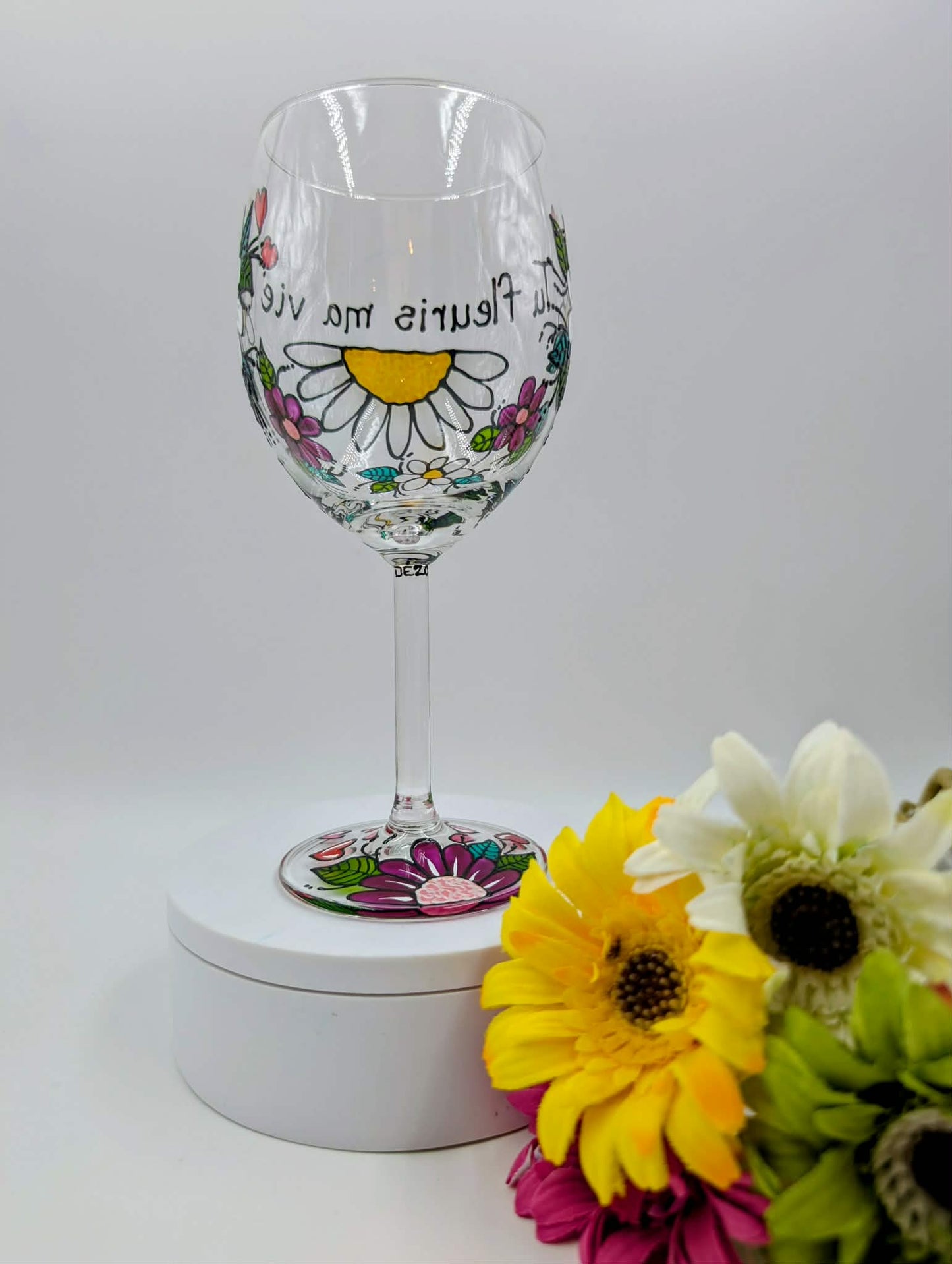 Coupe à vin Tu fleuris ma vie, marguerites blanches, fleurs * cadeau St-Valentin * cadeau amour