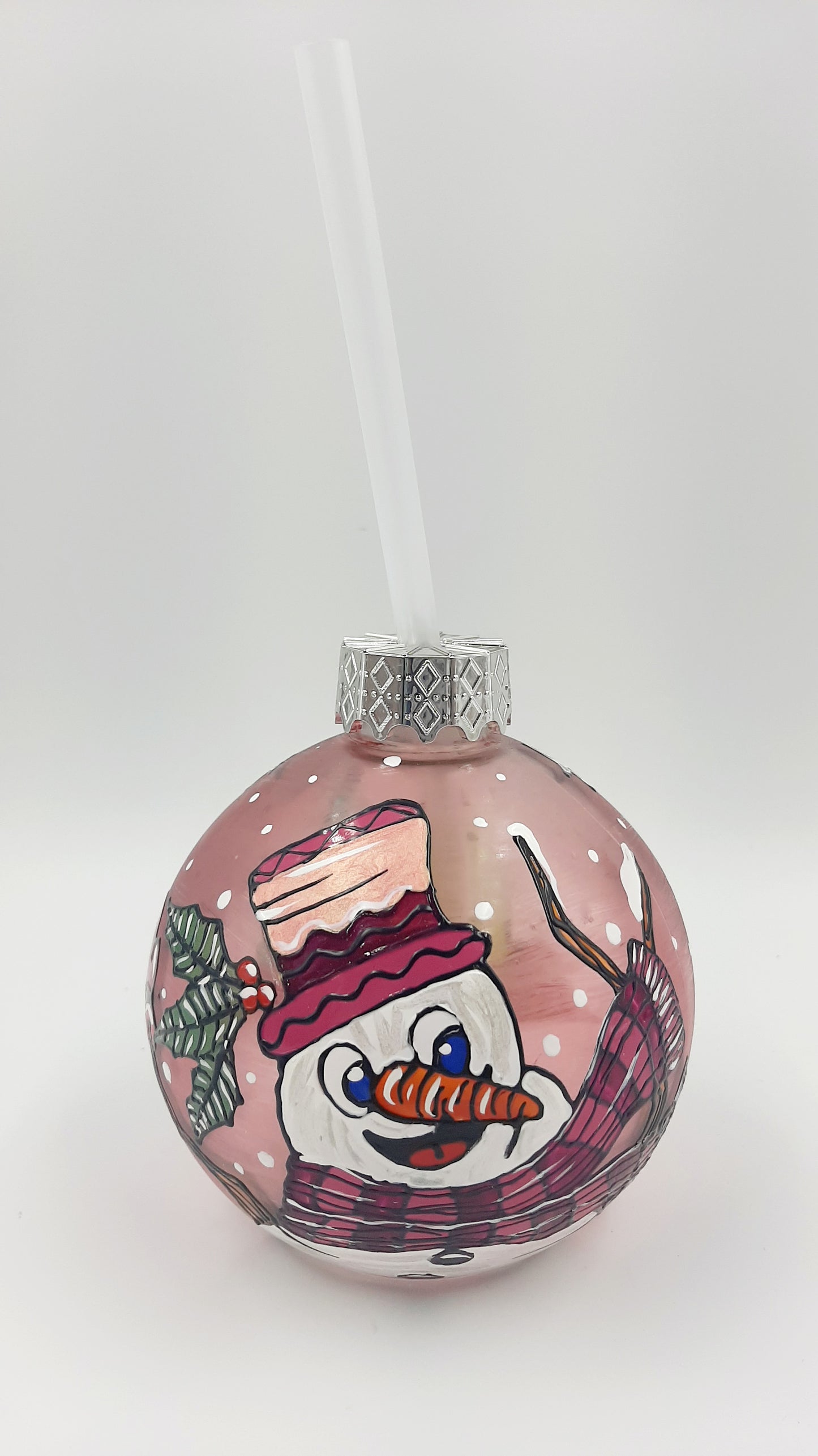 Boule cocktail bonhomme de neige sur fond rose