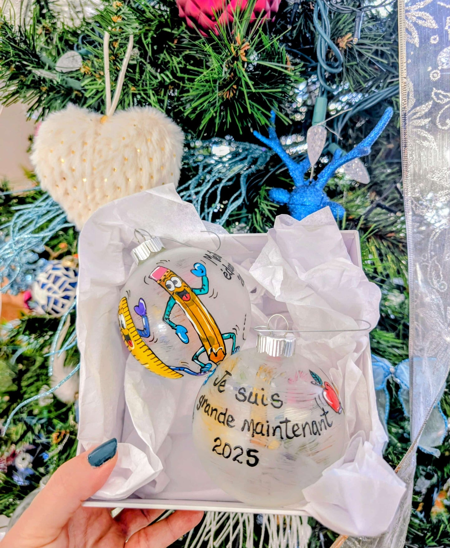 Boule de Noël Je suis grand.e maintenant personnalisable avec prénom