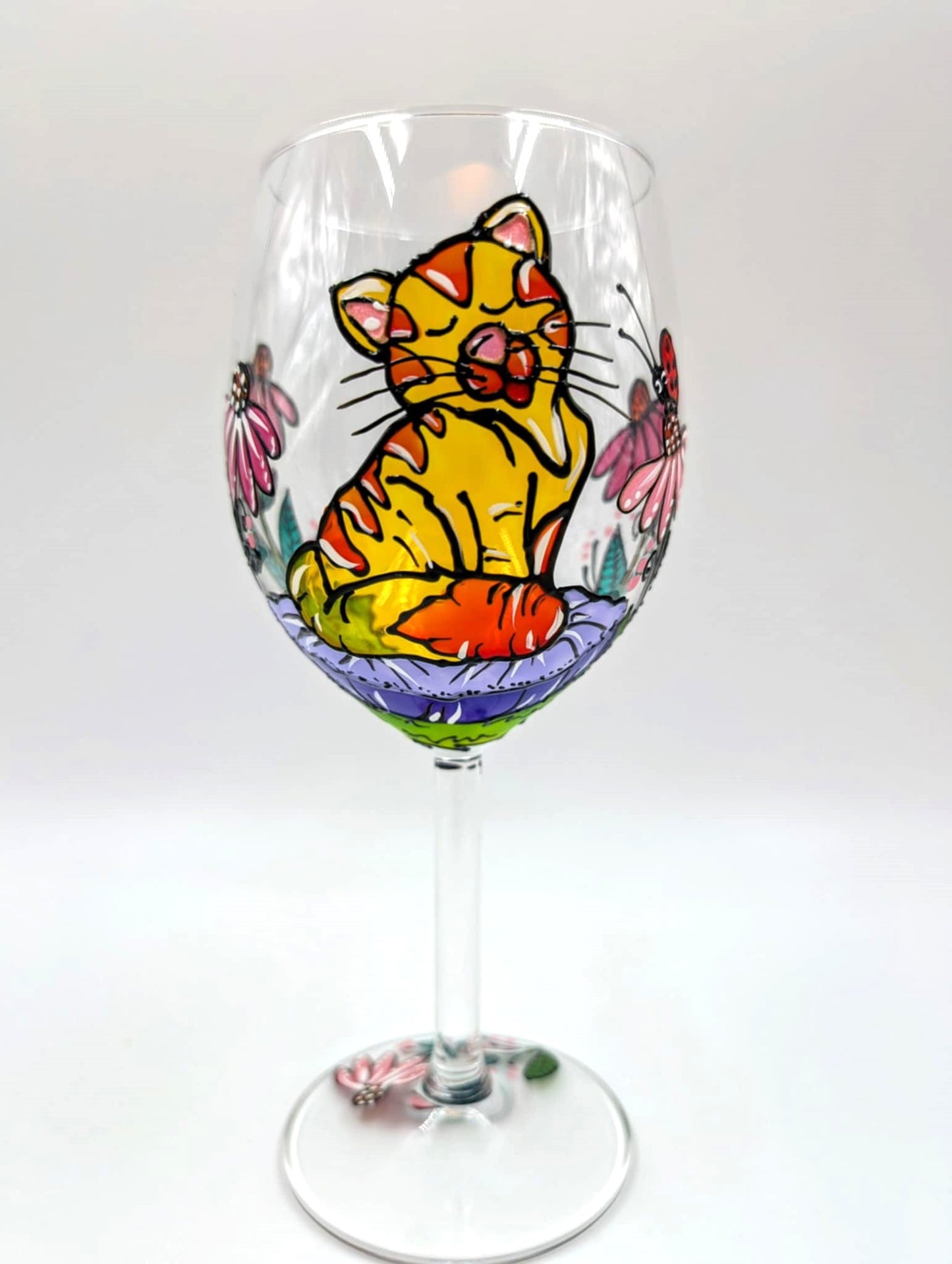 Coupe à vin chat mignon