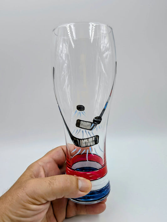 Verre à bière avec bâtons de hockey, verre version joueur, 20 onces, cadeau fan de hockey, peint à la main