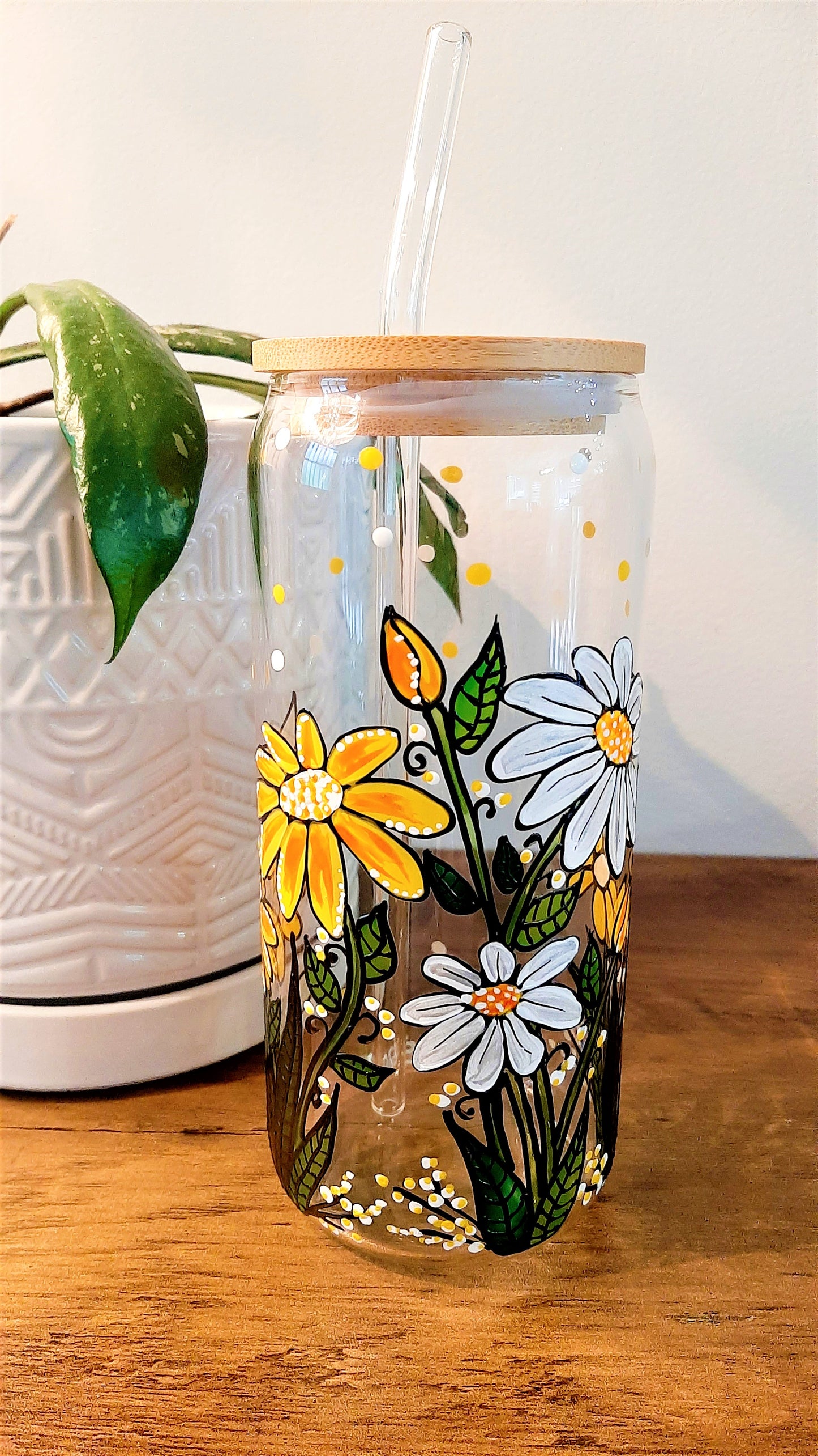 Verre canette marguerites blanches et jaunes