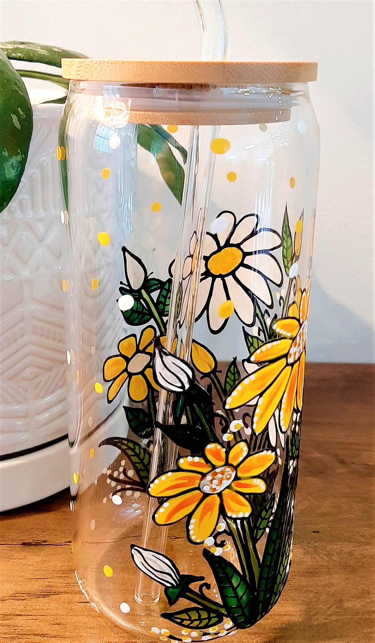 Verre canette marguerites blanches et jaunes