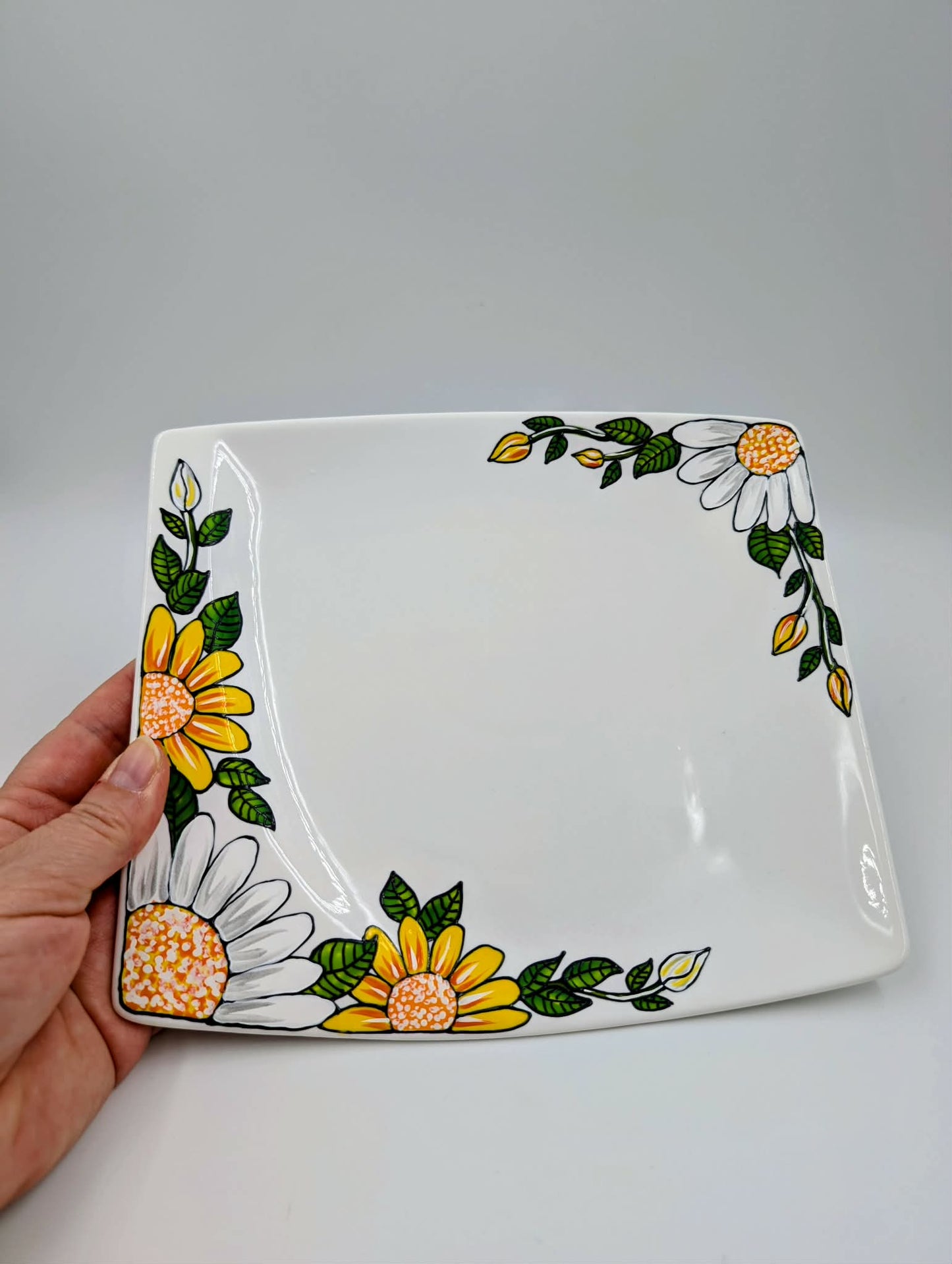 Assiette de service marguerites blanches et jaunes ** Prête à partir **