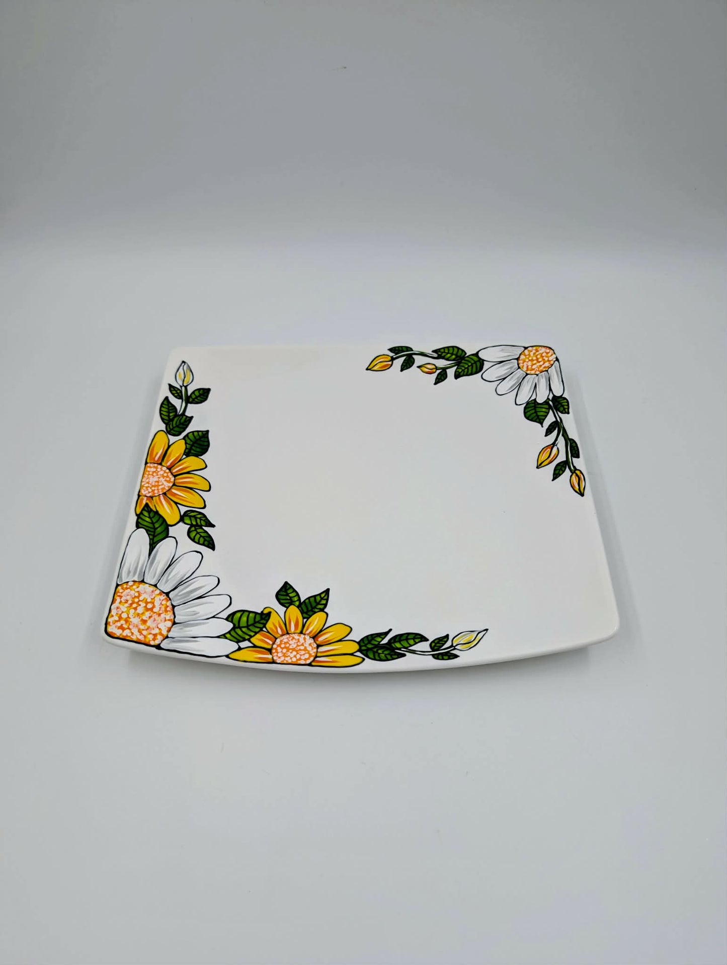 Assiette de service marguerites blanches et jaunes ** Prête à partir **