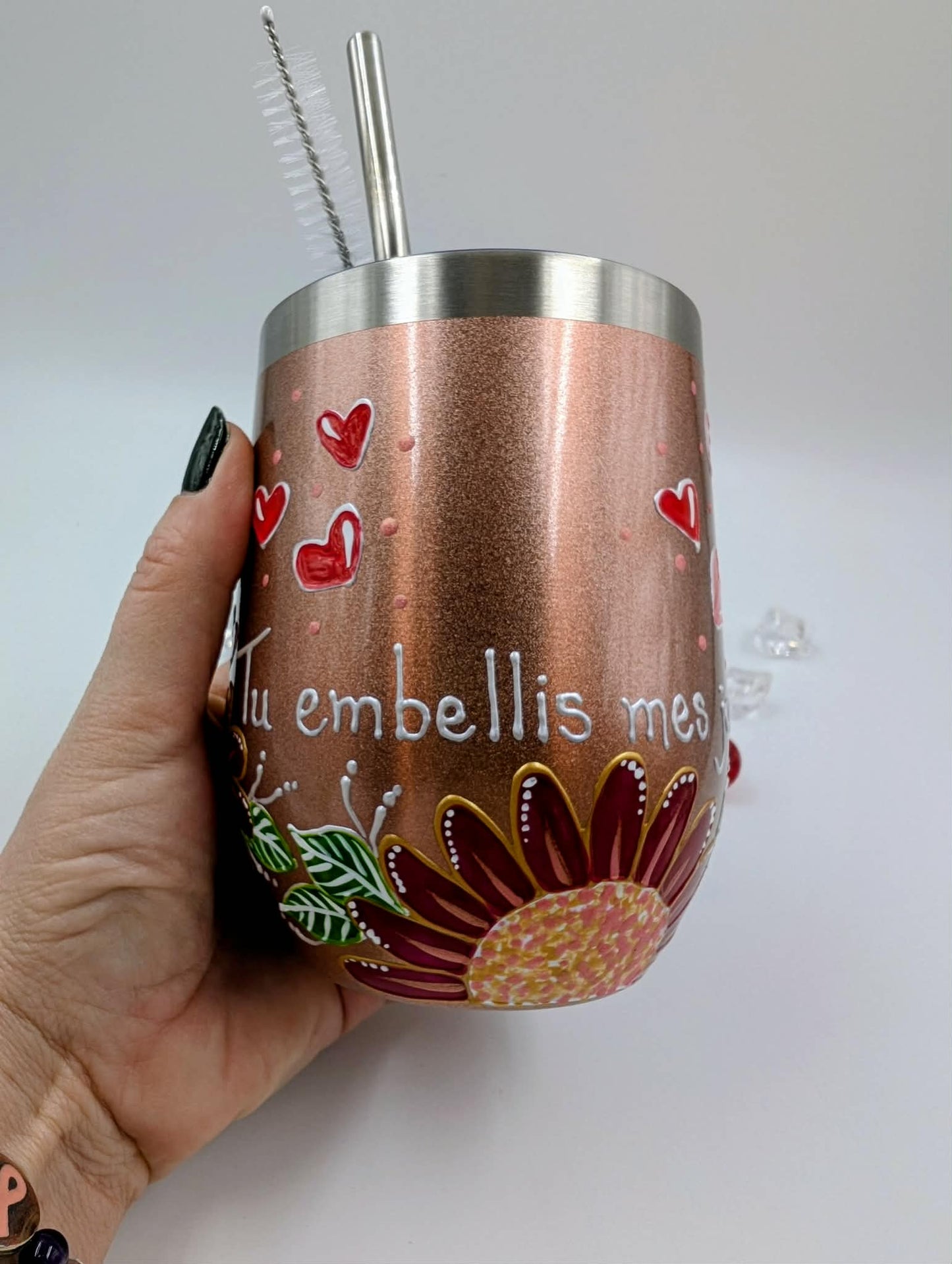 Gobelet isotherme Tu embellis mes jours, fleurs et coeurs * 12 onces (355ml)