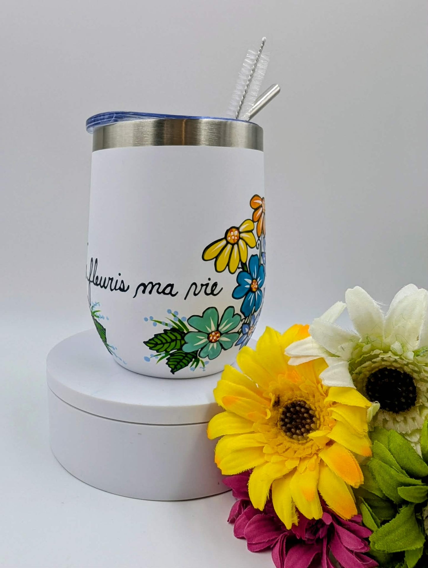 Gobelet isotherme Tu fleuris ma vie, fleurs variées *  12 onces / 355 ml