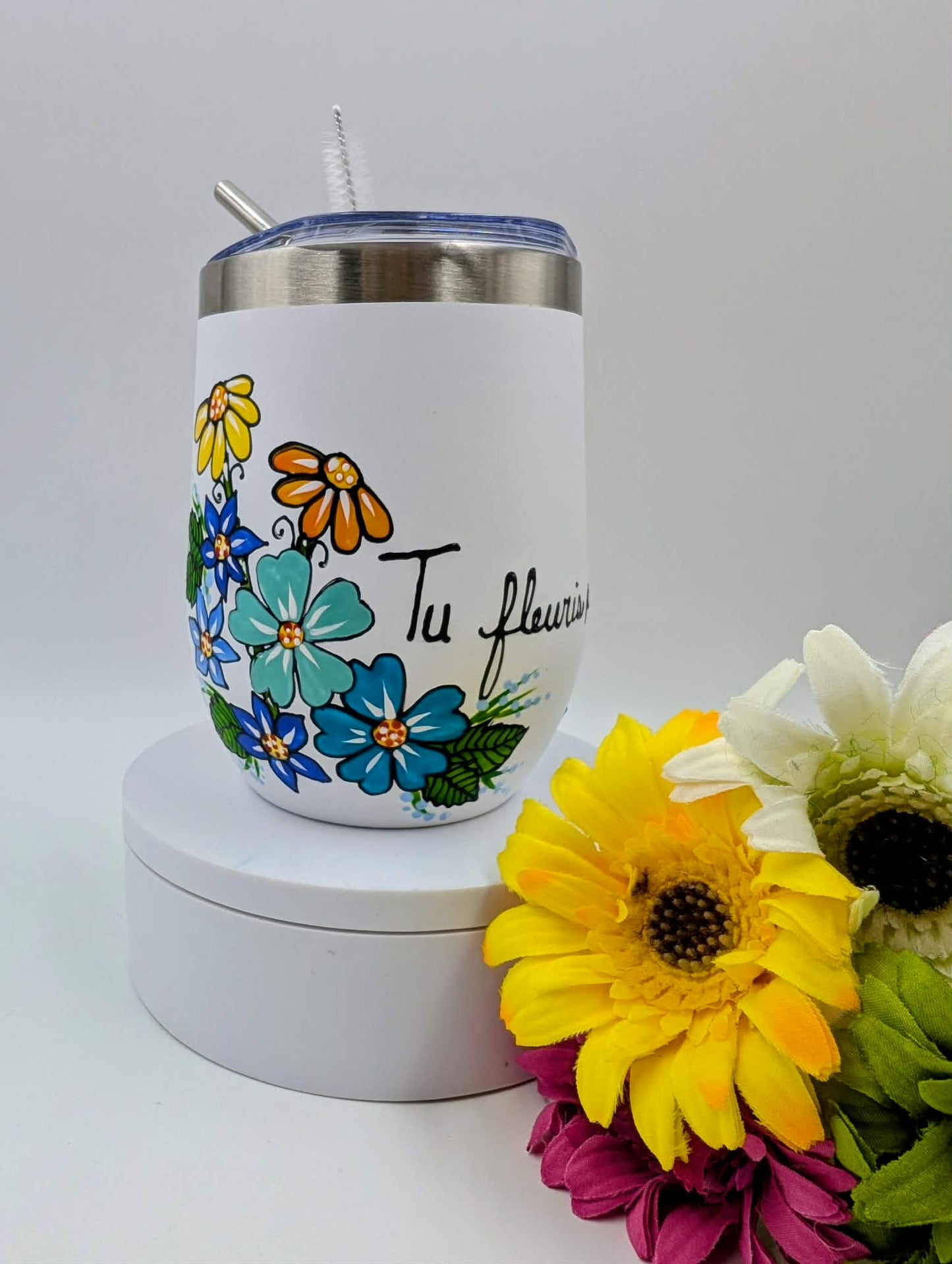 Gobelet isotherme Tu fleuris ma vie, fleurs variées *  12 onces / 355 ml